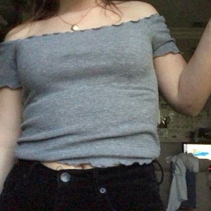 Brandy Melville off the shoulder lettuce crop top